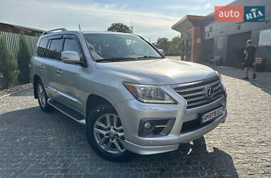 Позашляховик / Кросовер Lexus LX 2012 в Житомирі