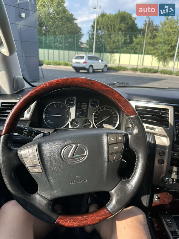 Позашляховик / Кросовер Lexus LX 2012 в Житомирі