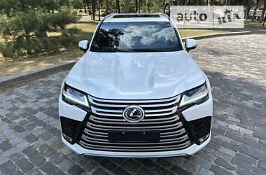 Внедорожник / Кроссовер Lexus LX 2022 в 