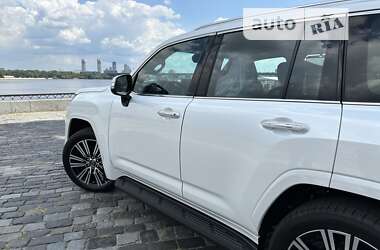 Внедорожник / Кроссовер Lexus LX 2022 в 