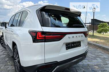 Внедорожник / Кроссовер Lexus LX 2022 в 