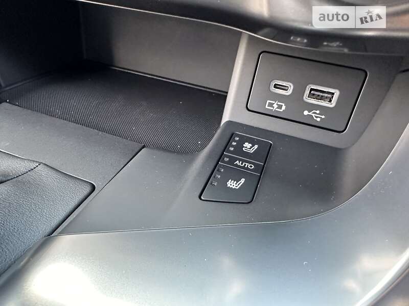 Позашляховик / Кросовер Lexus LX 2022 в Києві