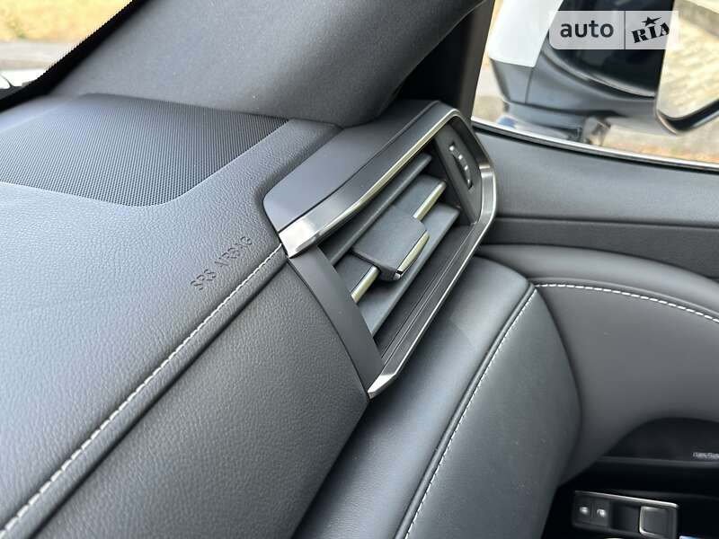 Позашляховик / Кросовер Lexus LX 2022 в Києві