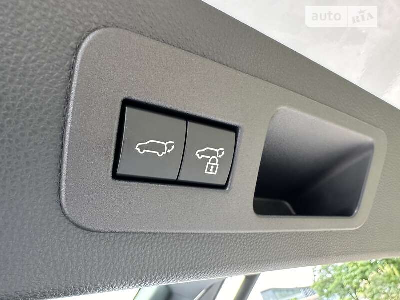 Позашляховик / Кросовер Lexus LX 2022 в Києві