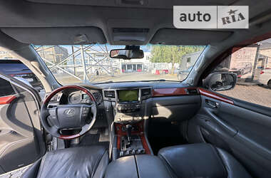Внедорожник / Кроссовер Lexus LX 2008 в 