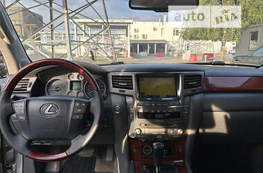 Внедорожник / Кроссовер Lexus LX 2008 в 