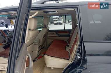 Внедорожник / Кроссовер Lexus LX 2003 в 