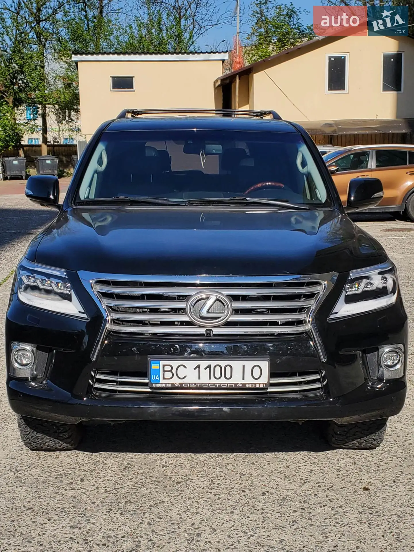 2010 Lexus LX - фото 1
