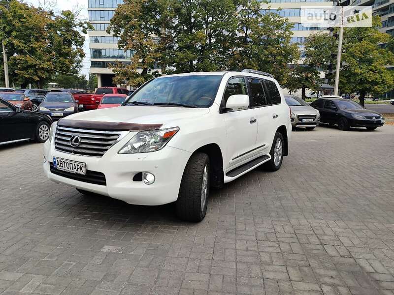 Позашляховик / Кросовер Lexus LX 2007 в Дніпрі