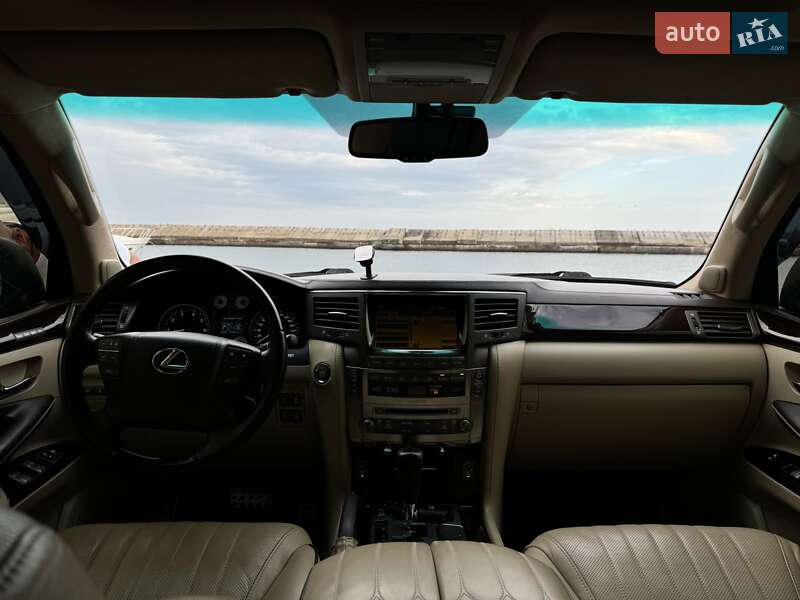 Позашляховик / Кросовер Lexus LX 2010 в Одесі