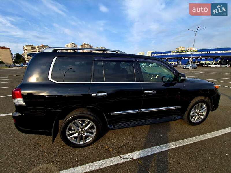 Позашляховик / Кросовер Lexus LX 2012 в Києві
