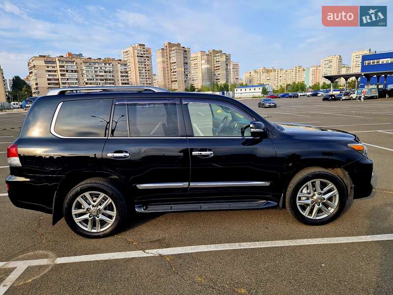 Позашляховик / Кросовер Lexus LX 2012 в Києві