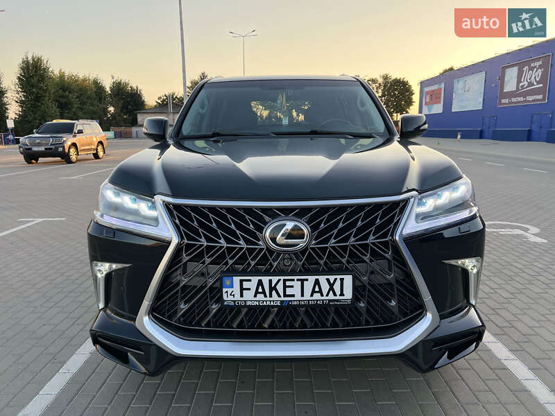 Внедорожник / Кроссовер Lexus LX 2011 в Тернополе