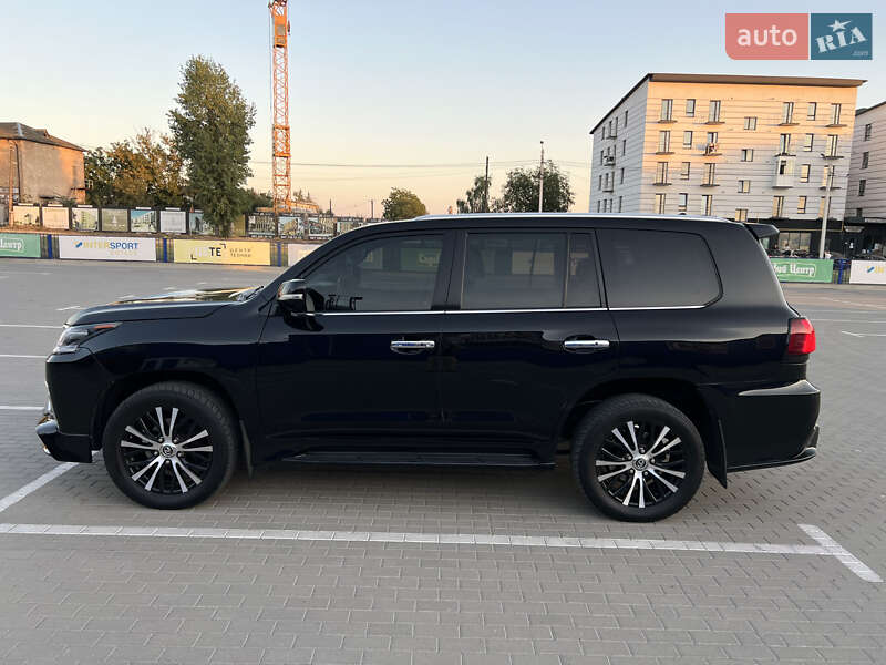 Внедорожник / Кроссовер Lexus LX 2011 в Тернополе