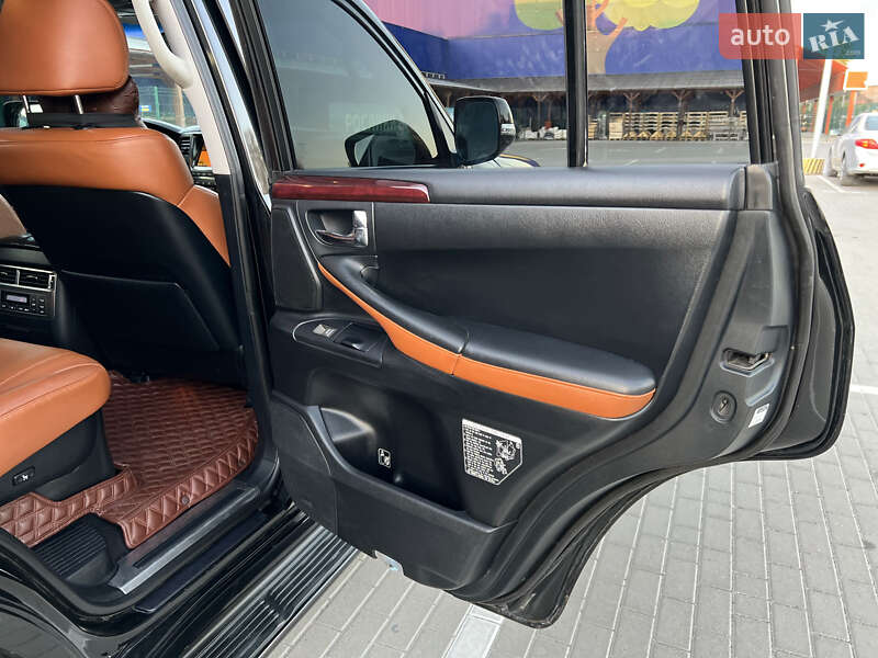 Внедорожник / Кроссовер Lexus LX 2011 в Тернополе