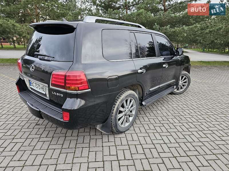 Позашляховик / Кросовер Lexus LX 2010 в Дрогобичі