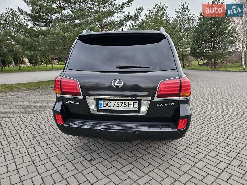 Позашляховик / Кросовер Lexus LX 2010 в Дрогобичі