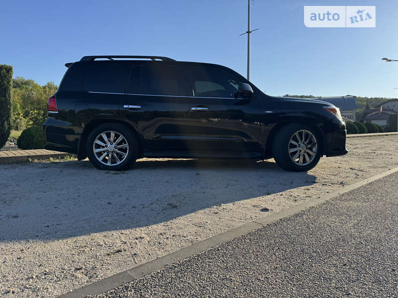 Позашляховик / Кросовер Lexus LX 2010 в Дніпрі