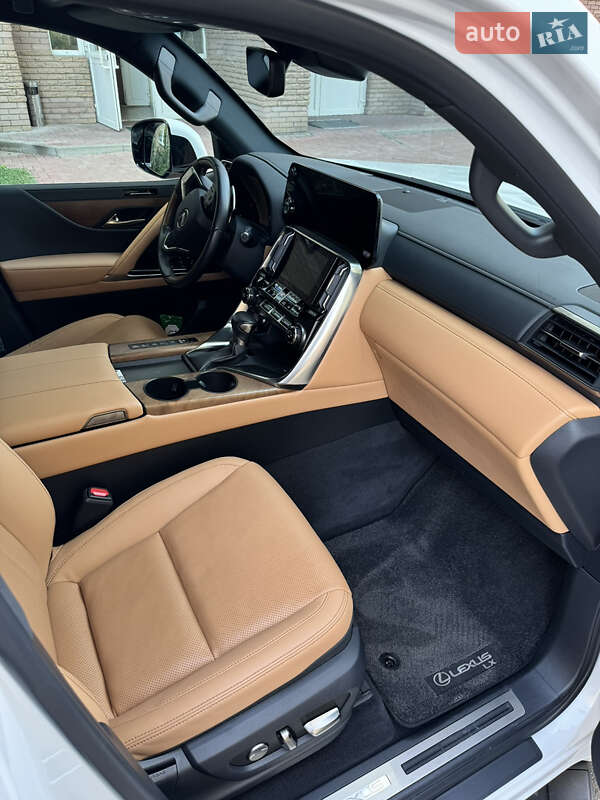 Позашляховик / Кросовер Lexus LX 2022 в Києві