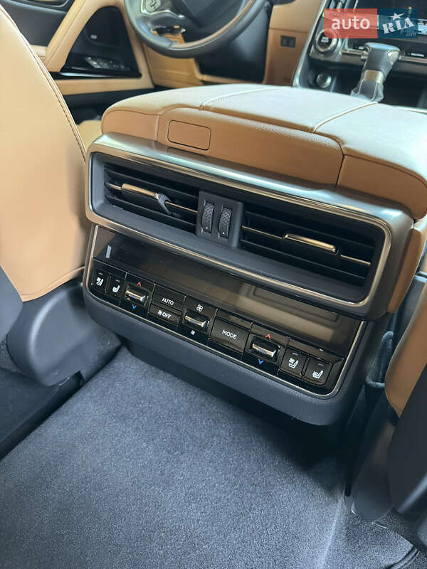 Позашляховик / Кросовер Lexus LX 2022 в Києві