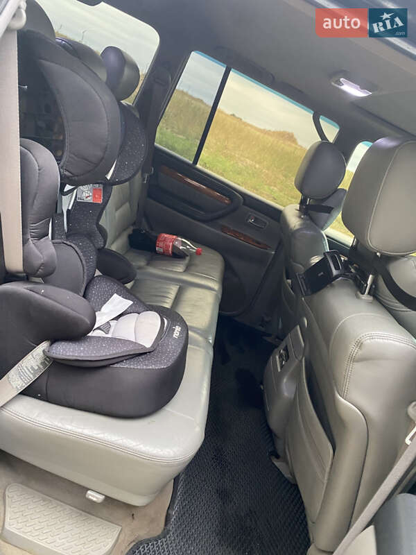 Позашляховик / Кросовер Lexus LX 2004 в Луцьку