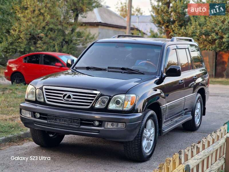 Внедорожник / Кроссовер Lexus LX 2007 в 