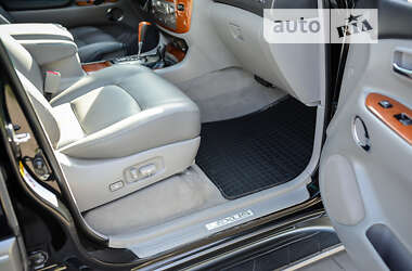Позашляховик / Кросовер Lexus LX 2006 в 