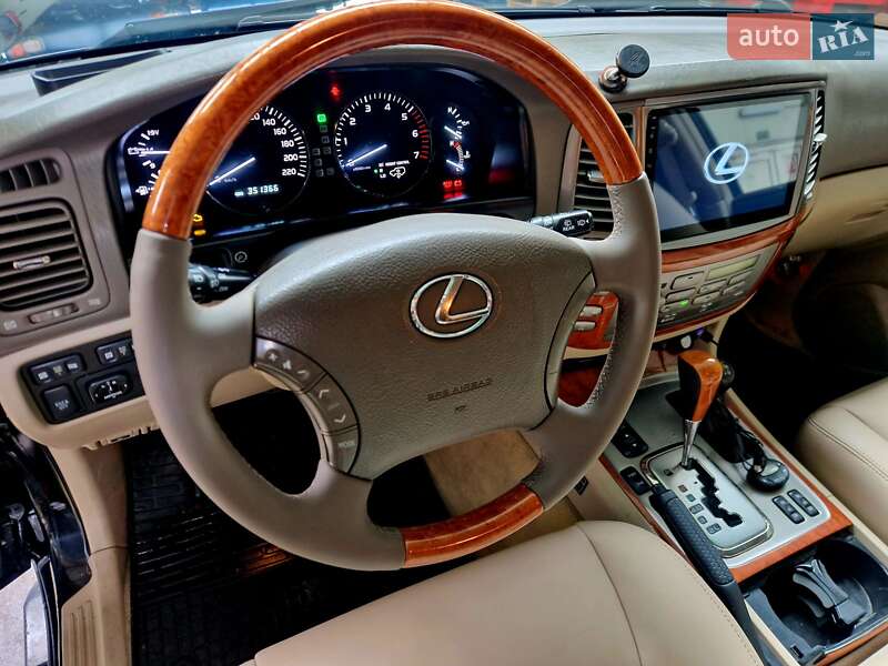 Внедорожник / Кроссовер Lexus LX 2003 в Львове