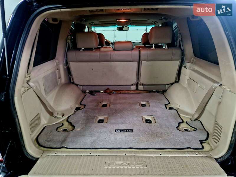 Внедорожник / Кроссовер Lexus LX 2003 в Львове