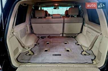Внедорожник / Кроссовер Lexus LX 2003 в 
