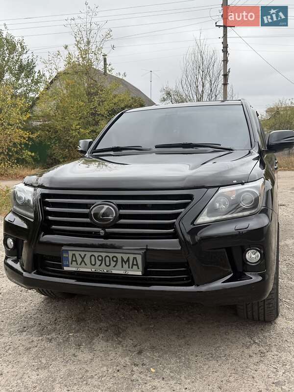 Внедорожник / Кроссовер Lexus LX 2011 в Харькове
