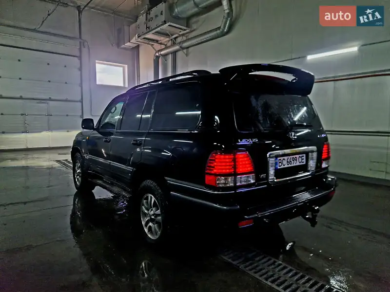 Lexus LX 2003