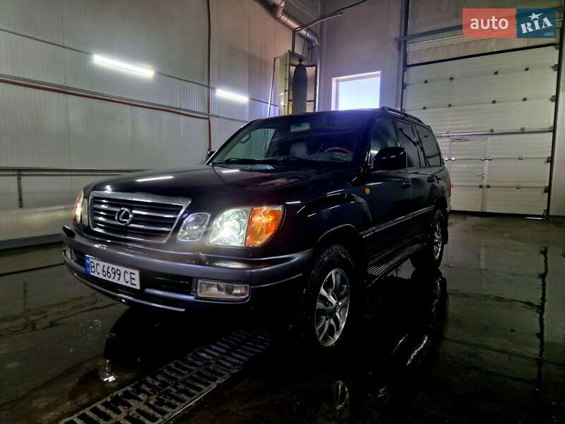 Внедорожник / Кроссовер Lexus LX 2003 в Львове
