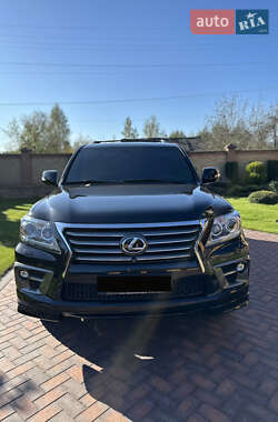 Внедорожник / Кроссовер Lexus LX 2014 в Сарнах