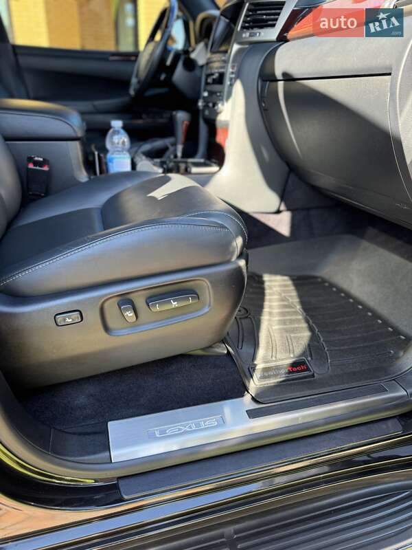 Внедорожник / Кроссовер Lexus LX 2014 в Сарнах