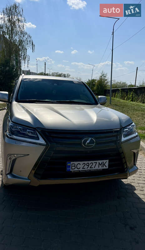 Внедорожник / Кроссовер Lexus LX 2016 в 