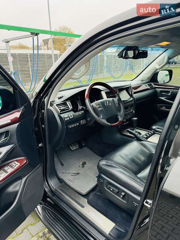 Внедорожник / Кроссовер Lexus LX 2013 в Днепре фото 30 Внедорожник / Кроссовер Lexus LX 2013 в Днепре
