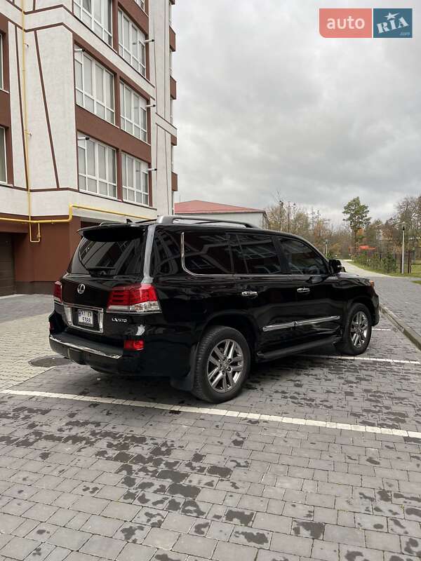 Внедорожник / Кроссовер Lexus LX 2014 в Ивано-Франковске