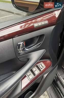 Позашляховик / Кросовер Lexus LX 2014 в 