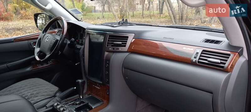 Позашляховик / Кросовер Lexus LX 2008 в Харкові