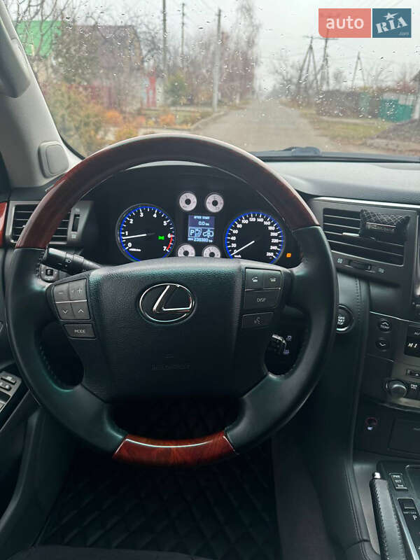 Позашляховик / Кросовер Lexus LX 2008 в П'ятихатках