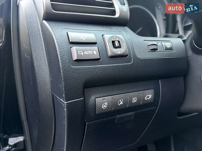 Внедорожник / Кроссовер Lexus LX 2011 в Одессе