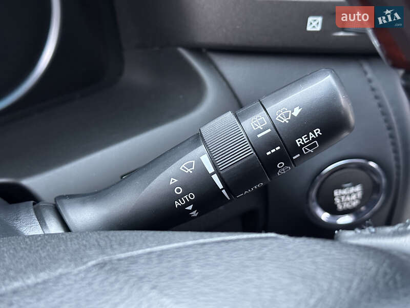 Внедорожник / Кроссовер Lexus LX 2011 в Одессе