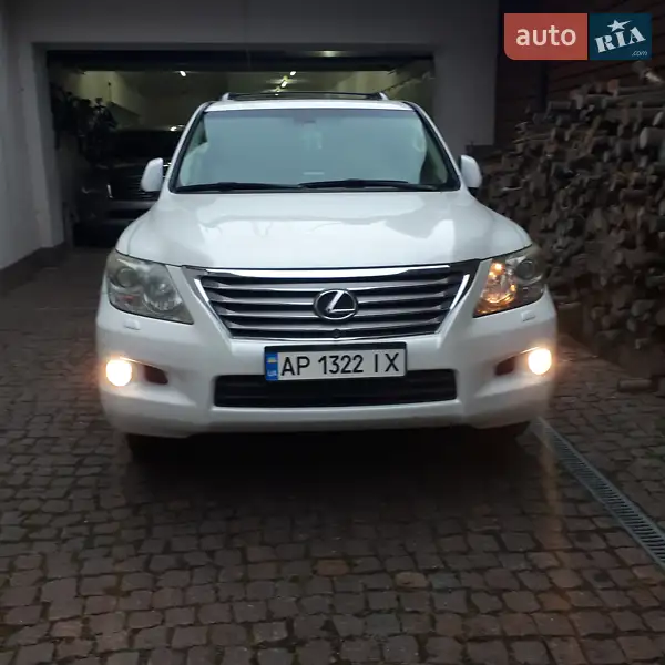 Lexus LX 2008
