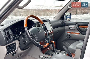 Внедорожник / Кроссовер Lexus LX 2005 в 