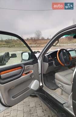 Внедорожник / Кроссовер Lexus LX 2005 в 