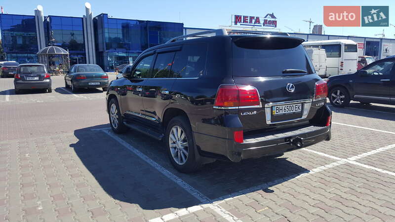 Внедорожник / Кроссовер Lexus LX 2011 в Одессе