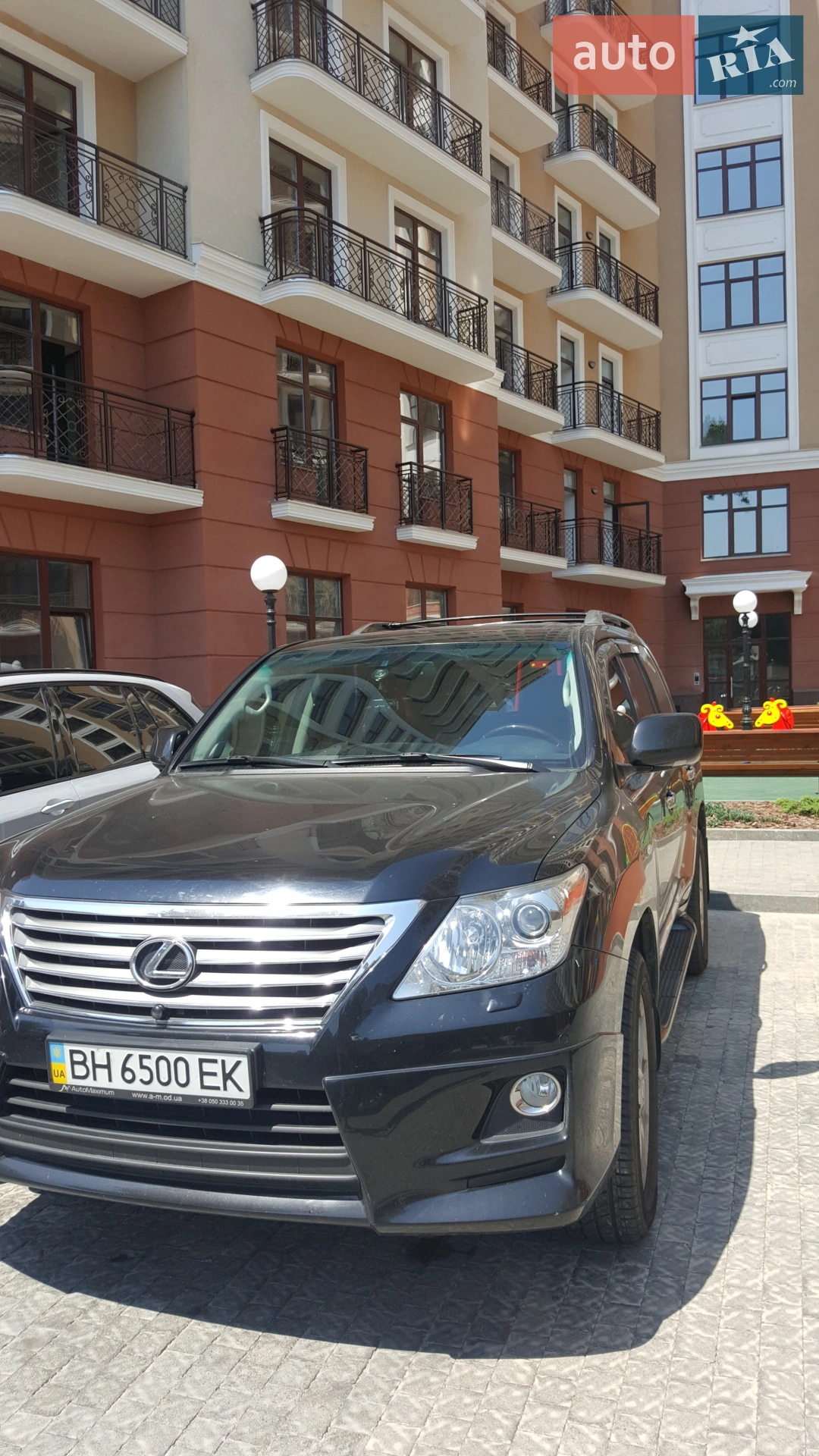 2011 Lexus LX - мініатюра 13