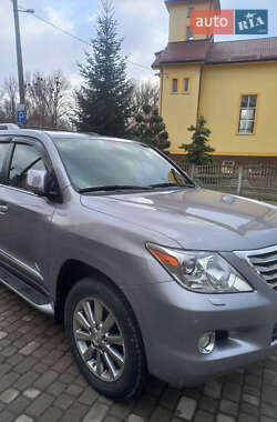 Внедорожник / Кроссовер Lexus LX 2010 в 