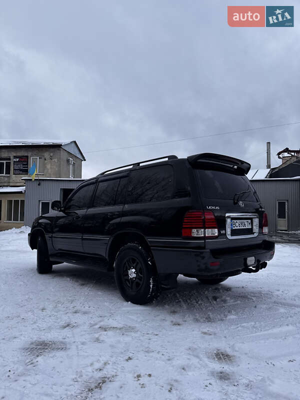 Позашляховик / Кросовер Lexus LX 2005 в Львові